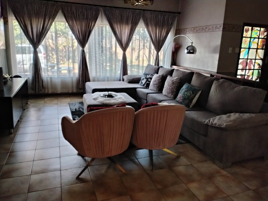 5 Bedroom Property for Sale in Bayswater Free State